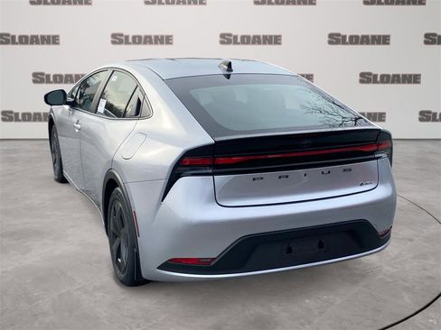 New 2026 Toyota Prius LE image 3