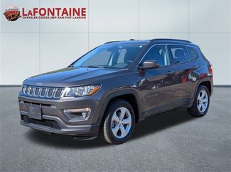Used 2019 Jeep Compass Latitude video 1