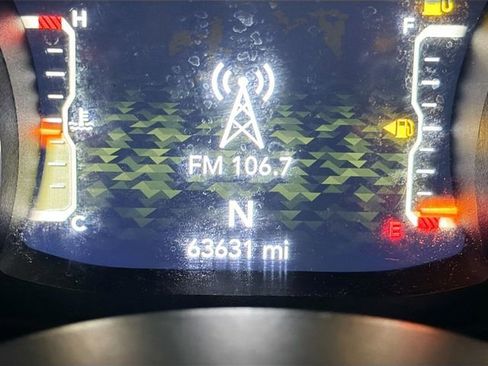 Used 2018 Jeep Wrangler Unlimited Sahara image 15