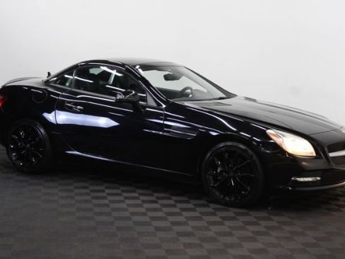 Used 2014 Mercedes-Benz SLK 250 image 3