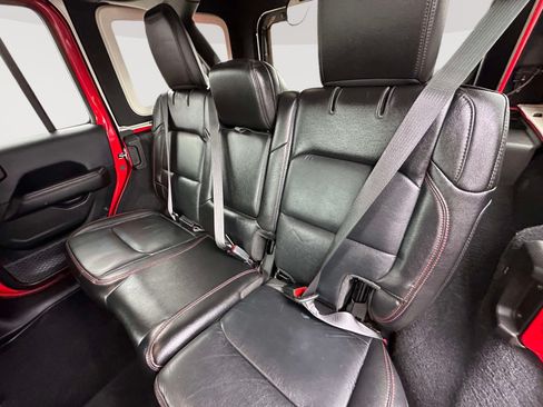 Used 2019 Jeep Wrangler Unlimited Rubicon AWD/4WD image 30