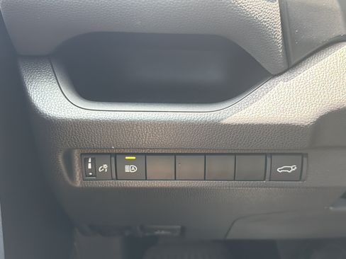 Certified 2024 Toyota Venza LE AWD/4WD image 13