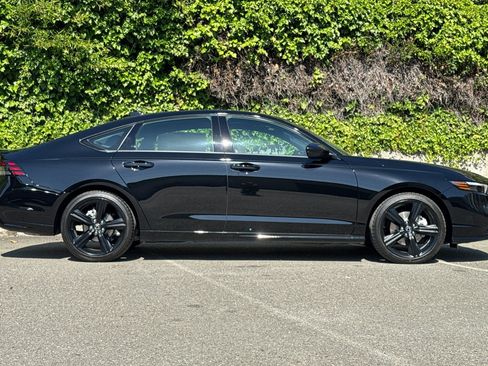 Used 2026 Honda Accord Sport image 3