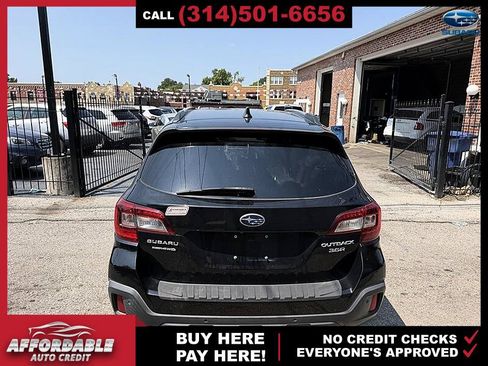 Used 2018 Subaru Outback 3.6R Touring AWD/4WD image 4