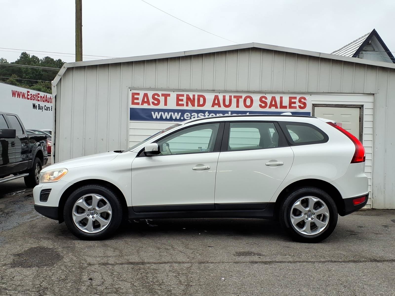Used 2013 Volvo XC60 3.2 FWD image 2