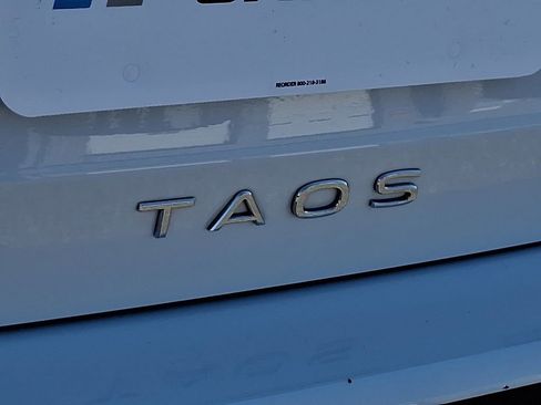 Used 2023 Volkswagen Taos SE FWD image 29