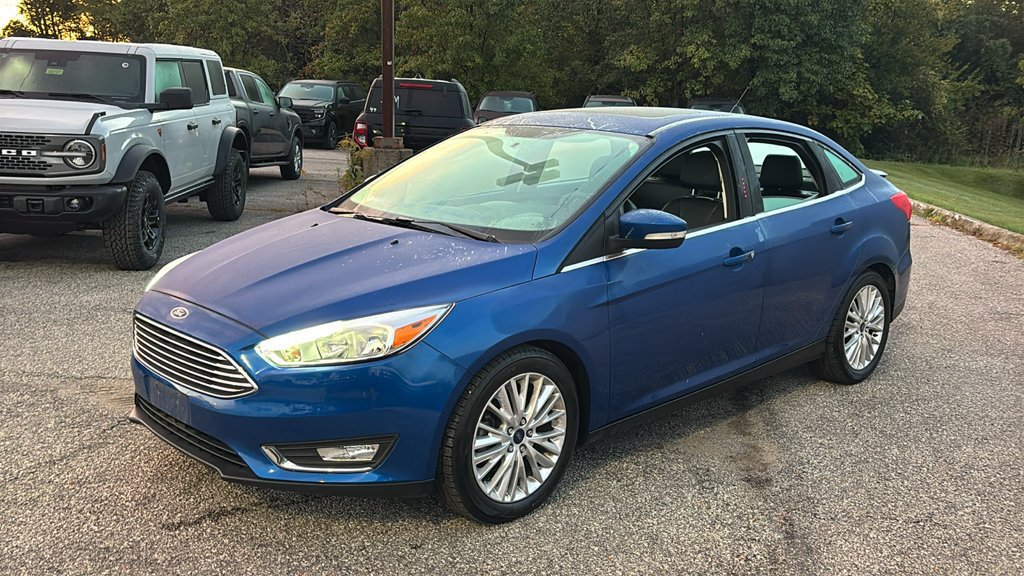 Used 2018 Ford Focus Titanium FWD image 2