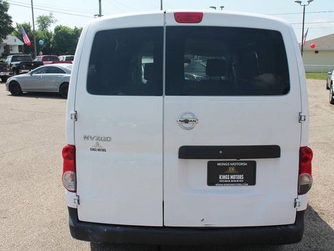 Used 2018 Nissan NV200 S w/ Back Door Glass Package image 4