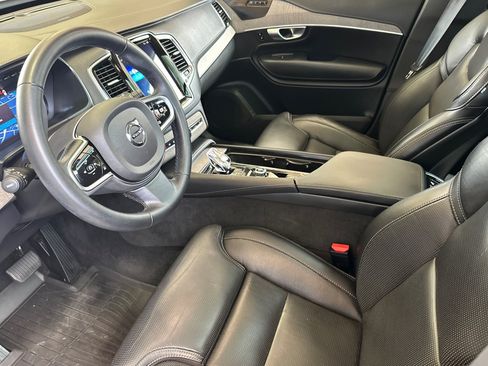 Certified 2023 Volvo XC90 T8 Ultimate w/ Protection Package Premier AWD/4WD image 11