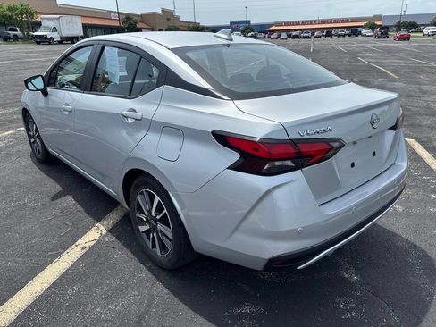 Used 2025 Nissan Versa SV FWD image 7