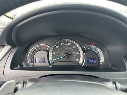 Used 2014 Toyota Camry SE image 23