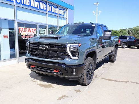 New 2026 Chevrolet Silverado 3500 LT w/ Trail Boss Package AWD/4WD image 7