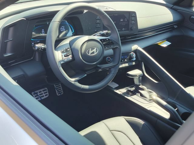 New 2026 Hyundai Elantra SEL Sport FWD image 5