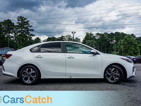 Used 2021 Kia Forte LXS FWD image 2