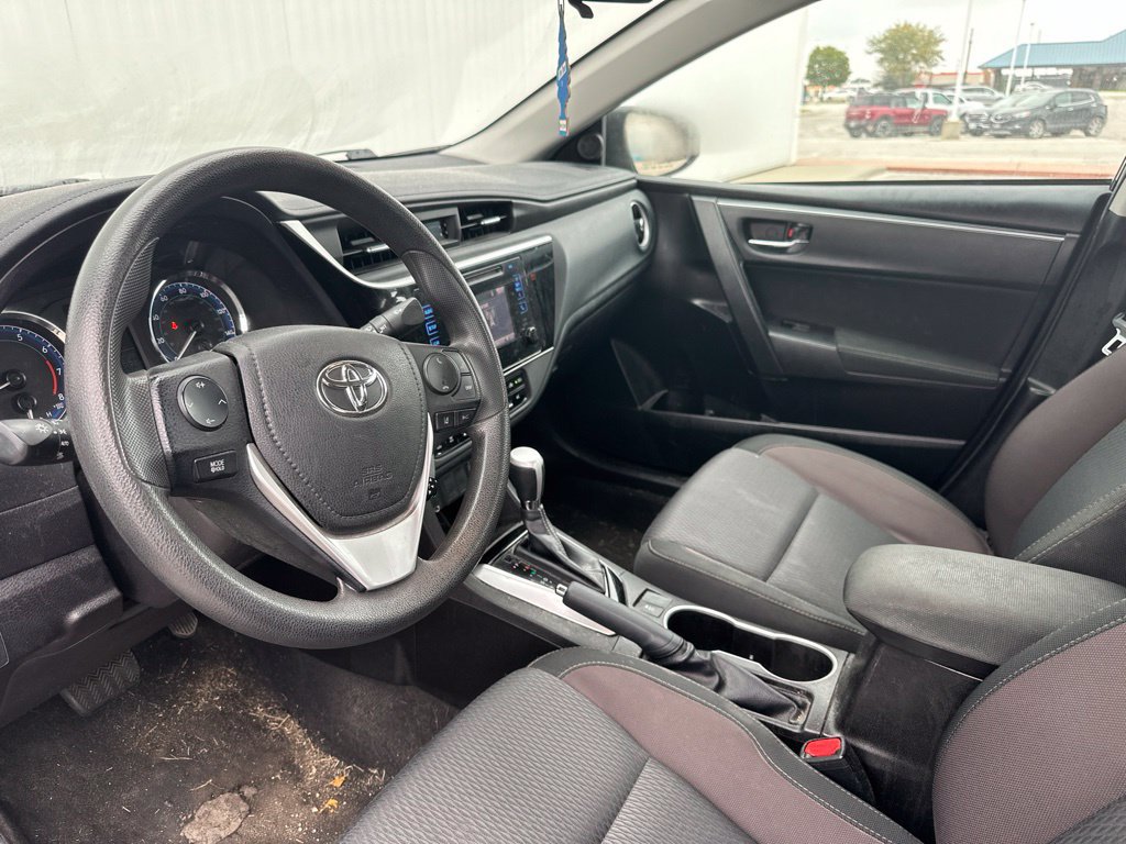 Used 2019 Toyota Corolla LE FWD image 15