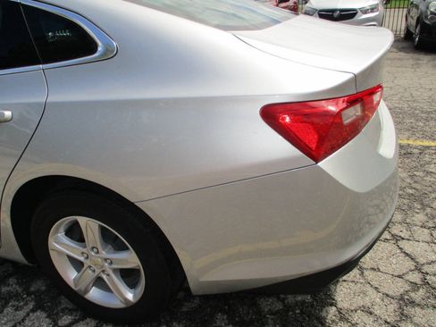 Used 2020 Chevrolet Malibu LS w/ LPO, Convenience Package 1 FWD image 16