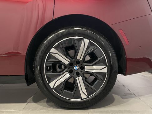 Used 2026 BMW iX xDrive45 w/ Premium Package AWD/4WD image 8