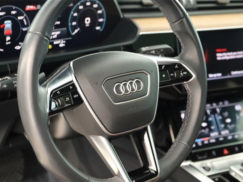 Used 2024 Audi Q8 e-tron Premium Plus w/ Premium Plus Package image 16