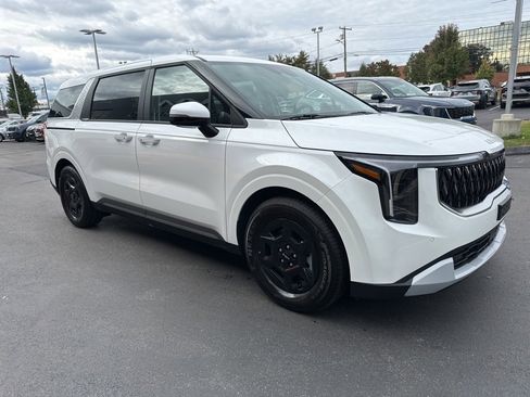 New 2026 Kia Carnival LX image 5