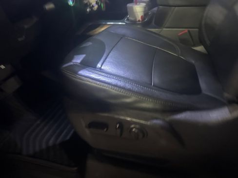 Used 2020 Chevrolet Silverado 1500 LT Trail Boss image 9