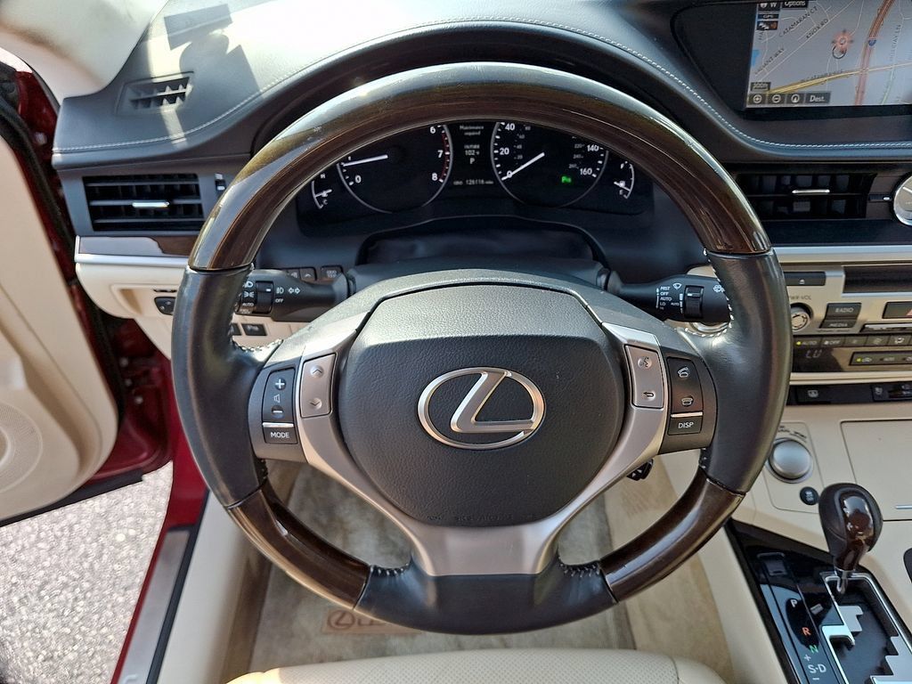 Used 2015 Lexus ES 350 w/ Luxury Package FWD image 20