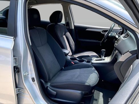 Used 2014 Nissan Sentra SV w/ SV Driver Package FWD image 9