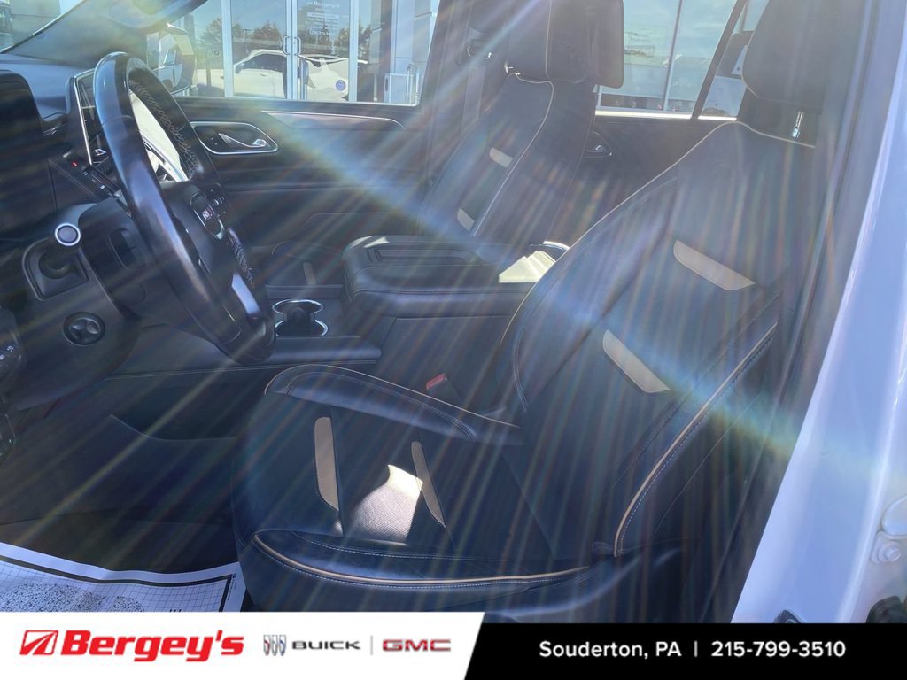 Used 2021 GMC Yukon XL AT4 w/ AT4 Premium Plus Package AWD/4WD image 23