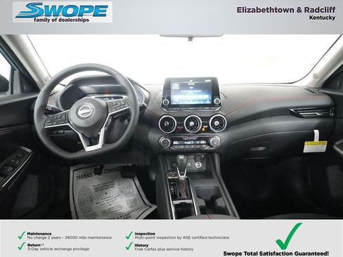 New 2025 Nissan Sentra SR w/ Midnight Edition image 9