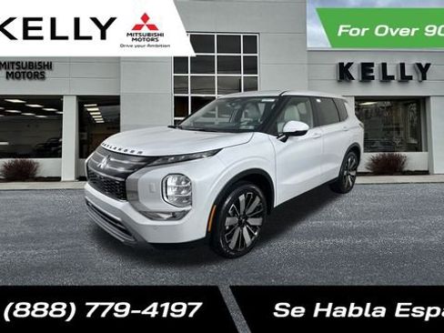New 2026 Mitsubishi Outlander SE image 1