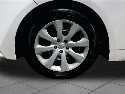 Used 2024 Toyota Corolla LE FWD image 11
