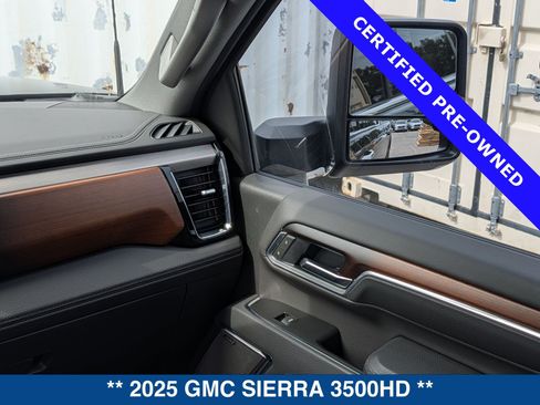 Used 2025 GMC Sierra 3500 Denali w/ Denali Reserve Package AWD/4WD image 21