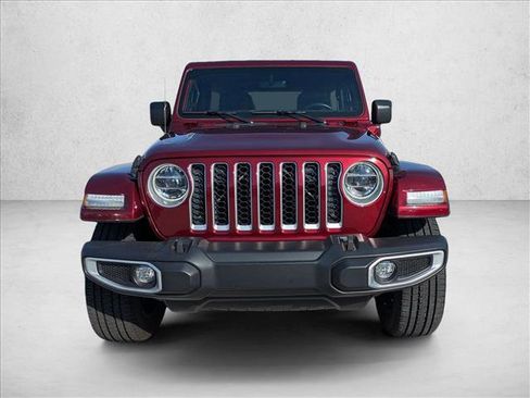Used 2021 Jeep Wrangler Unlimited Sahara image 2