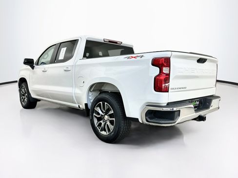 Used 2024 Chevrolet Silverado 1500 LT AWD/4WD image 5