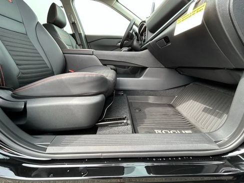 New 2026 Nissan Rogue SV AWD/4WD image 35