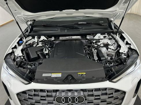 Used 2025 Audi Q5 Premium w/ Convenience Package image 25