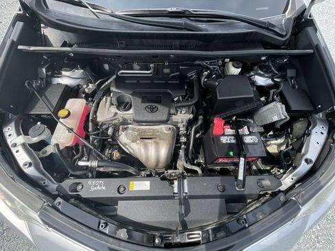 Used 2018 Toyota RAV4 Limited w/ Advanced Technology Package AWD/4WD image 11