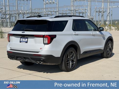 Used 2026 Ford Explorer ST w/ Sun And Sound Package AWD/4WD image 4