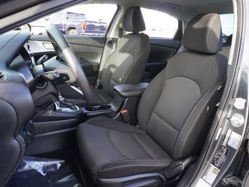 Used 2024 Kia Forte LXS image 13