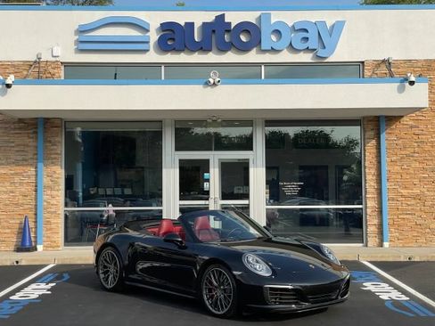Used 2017 Porsche 911 Carrera 4S AWD/4WD image 7