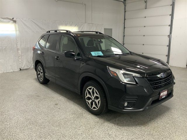 Used 2024 Subaru Forester Premium AWD/4WD image 4