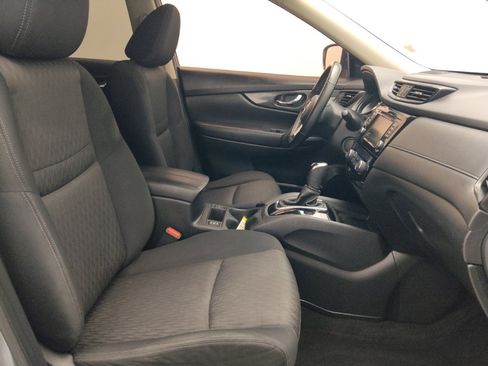 Used 2018 Nissan Rogue SV AWD/4WD image 21