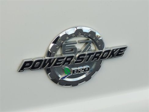 Used 2016 Ford F250 XLT w/ XLT Premium Package image 18