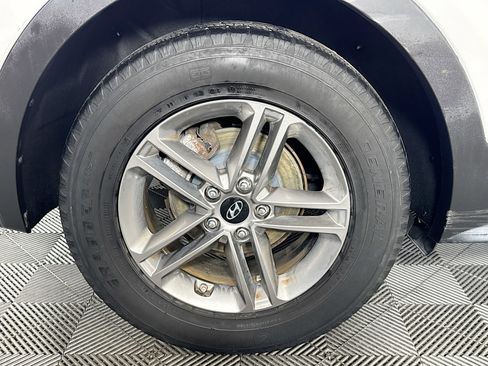 Used 2017 Hyundai Santa Fe Sport image 31