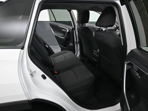 Certified 2025 Toyota RAV4 XLE image 30