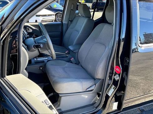 Used 2019 Nissan Frontier SV w/ Value Truck Package image 18