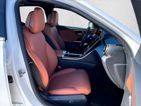 Used 2025 Mercedes-Benz C 300 Sedan image 9