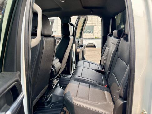Used 2023 GMC Sierra 2500 Pro w/ Convenience Package AWD/4WD image 14