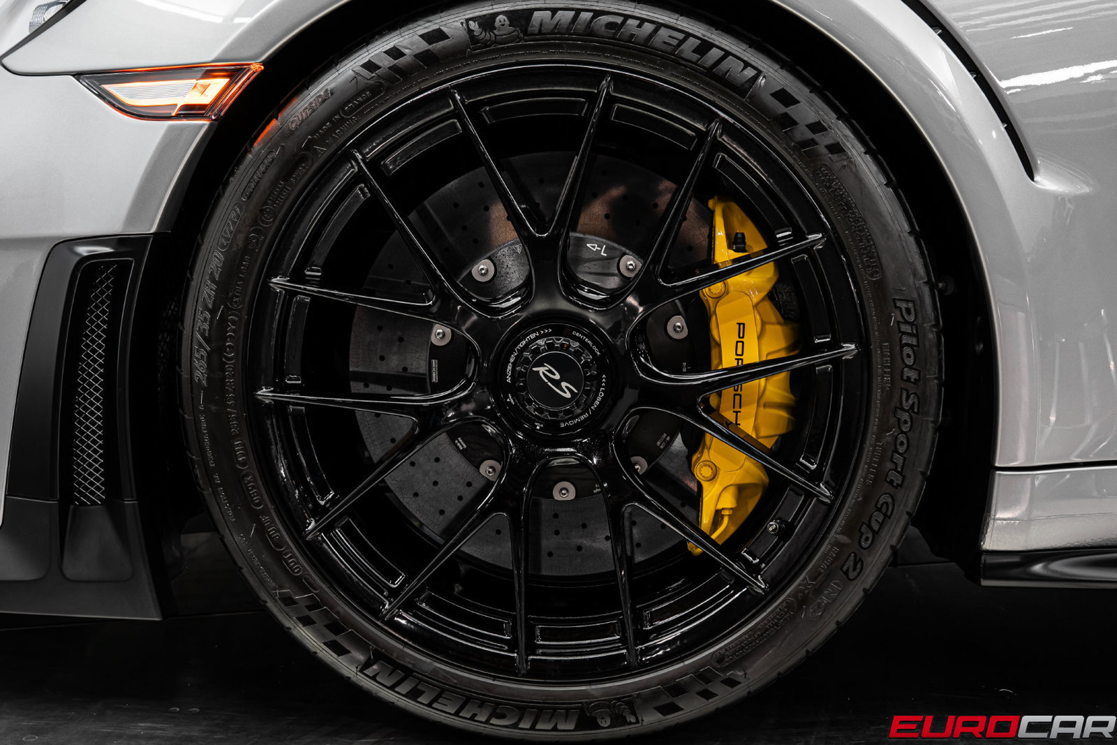 Used 2018 Porsche 911 GT2 RS RWD image 27