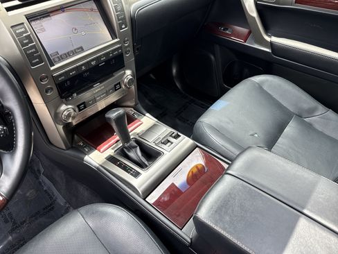Used 2019 Lexus GX 460 Premium AWD/4WD image 26