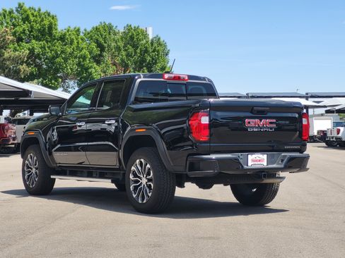 Used 2025 GMC Canyon Denali AWD/4WD image 5